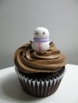 cute-food-snowman-cupcake1